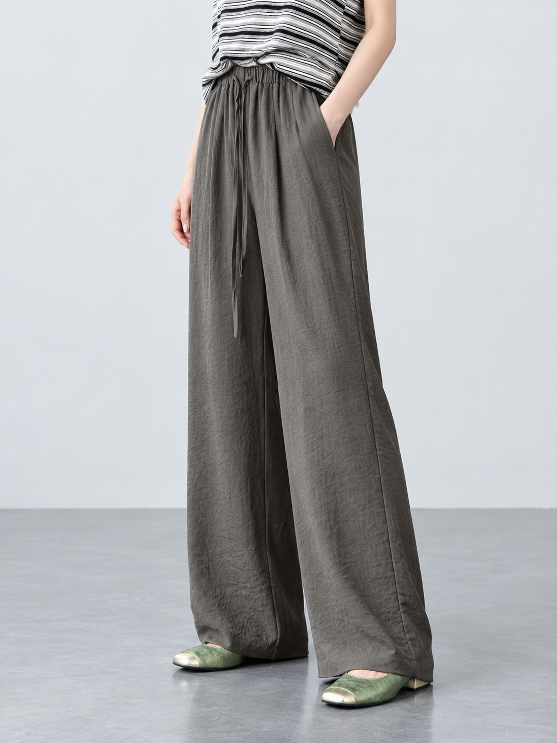 Linen-Blend Straight-Leg Drawstring Pants